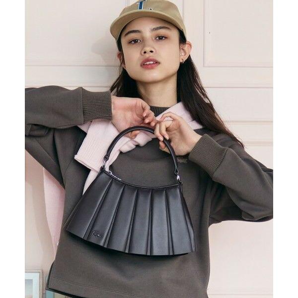 Fran♡ LACOSTE ラコステ ウェストバッグ 本革 黒 Fran♡ LACOSTE ラコステ ウェストバッグ 本革 黒 上品 LACOSTE Fran