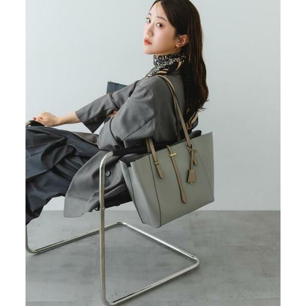 RODE SKO / ロデスコ チャーム付A4トートバッグの画像