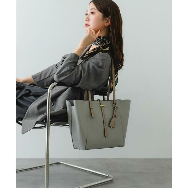 RODE SKO / ロデスコ チャーム付A4トートバッグの画像