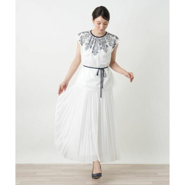 Leilian / レリアン 刺繍フレンチスリーブブラウスの画像