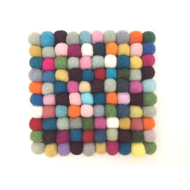 最安値挑戦中★スクエアカラフルポコポコフエルト鍋敷き18×18cm 四角 なべ敷き カラフルポップフェルトボール北欧テイストの可愛いナベ敷き |  | 02