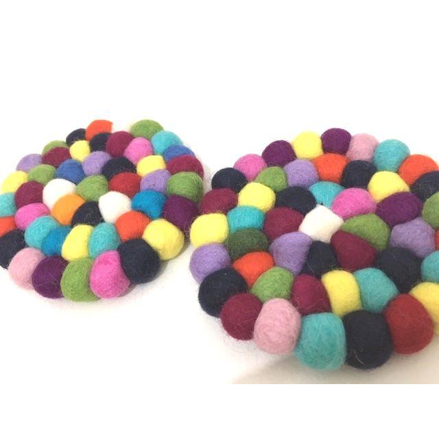 最安値挑戦中★直径14cm前後★カラフルポコポコフエルト鍋敷き なべ敷き カラフルポップフェルトボール北欧テイストの可愛いナベ敷き | 