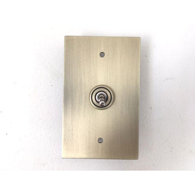 かっこいいレトロオシャレな壁スイッチ♪トグルスイッチ付プレート　アンティークシングル　昭和モダン　シャビー　アメリカン　カントリー　男前　工業系 | 