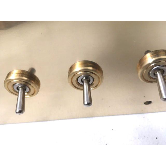 最安値挑戦中★5口トグルスイッチカバー◎プレート5連　真鍮　レトロオシャレな壁スイッチ♪　アンティークシャビー　アメリカン |  | 05