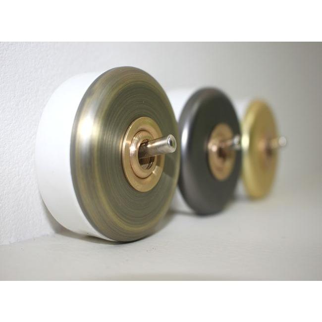 最安値挑戦中★北欧気分なレトロオシャレな壁スイッチ♪陶器トグルスイッチ アンティークシャビーレトロ アメリカン カントリー | 