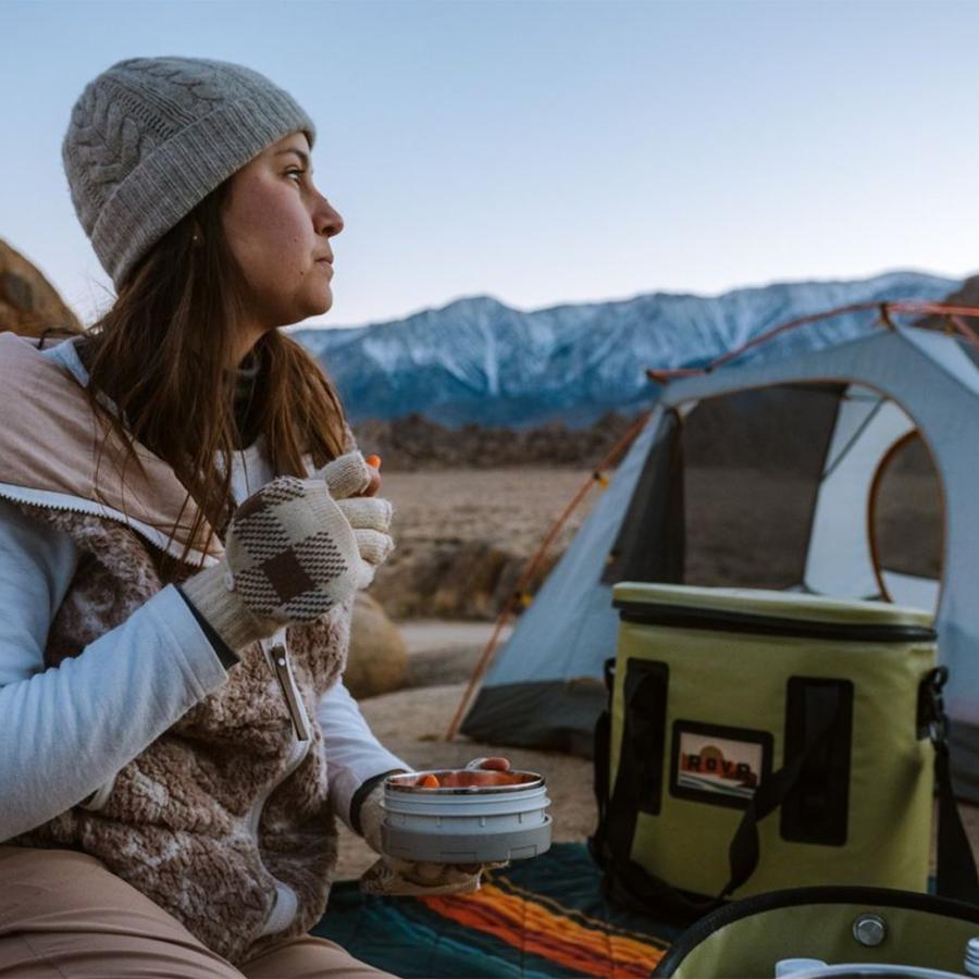 SALE50%OFF ROVR PRODUCTS (ローバー プロダクツ) TravelR 35QT(33.1L) Sea Grass トラベラー ソフトクーラーボックス BBQ アウトドアの画像