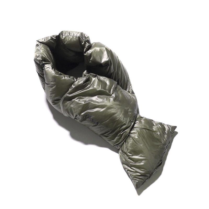 NANGA ナンガ PORTABLE LIGHT DOWN MUFFLER ポータブルライトダウンマフラー (ユニセックス) タウンシーン アウトドアシーン 冬キャンプ 超軽量コンパクト | NANGA | 06