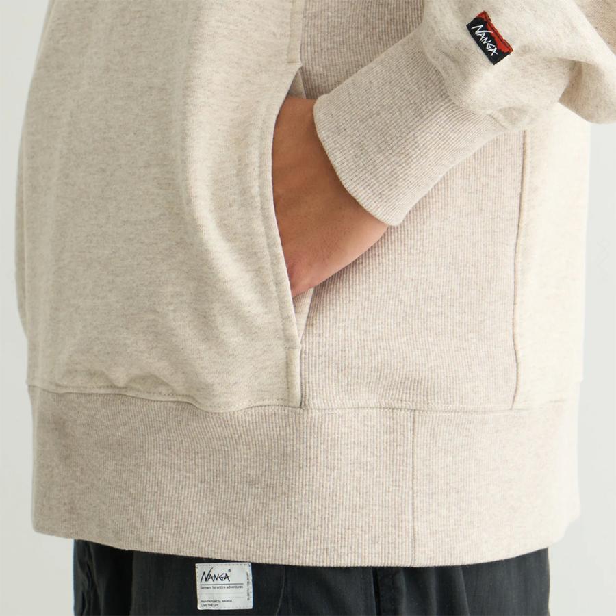 NANGA ECO HYBRID MINI BOX LOGO EMBROIDERY SWEAT HOODIE (UNISEX) パーカーの画像