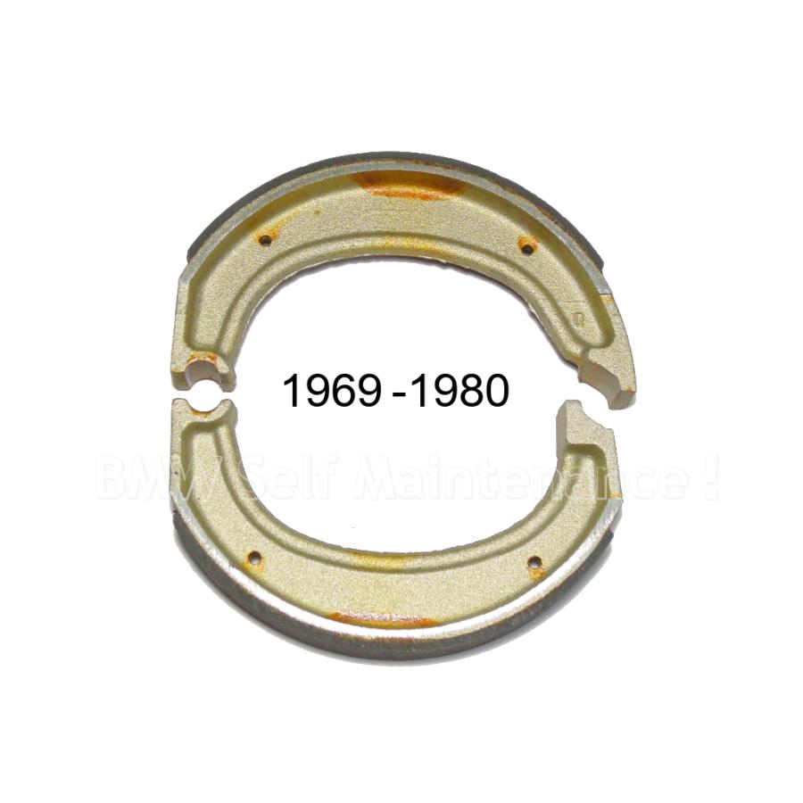 ブレーキシュー 1969-1980 BMW R100RS R100S R90S R90/6 R80 R75/7 R60/7 R60/6 R60/5 FSB700 / 34212311080 34212311081 | 