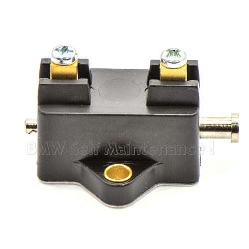 リアブレーキスイッチ BMW R100RS R100RT R100CS R100S R90 R80 R75 R65 R60 新品 ドイツ製 61311353684 |  | 03