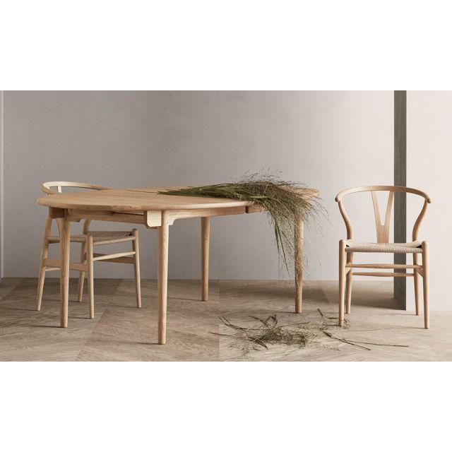 Yチェア CH24 オーク材 ホワイトオイル仕上げ Carl Hansen & Son
