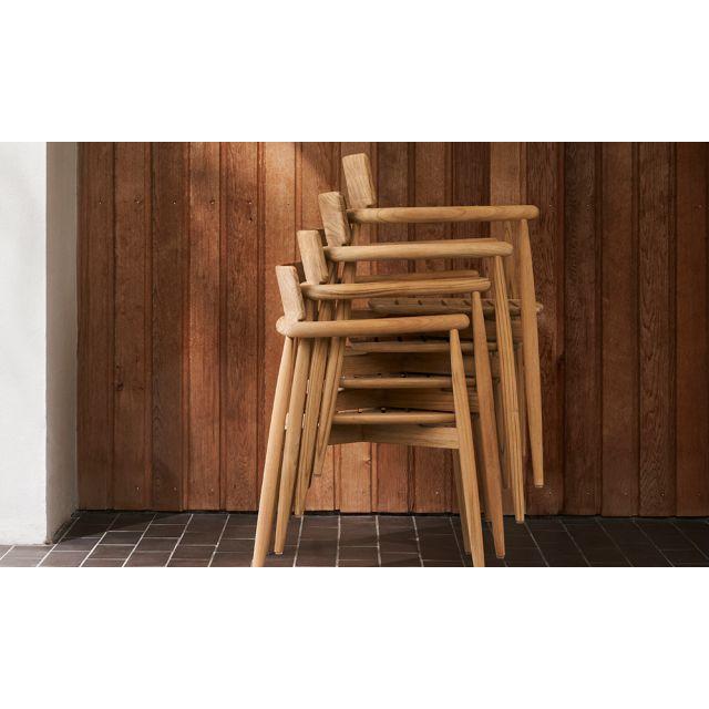 E008 エンブレイス アウトドア ダイニングチェア Carl Hansen & Son