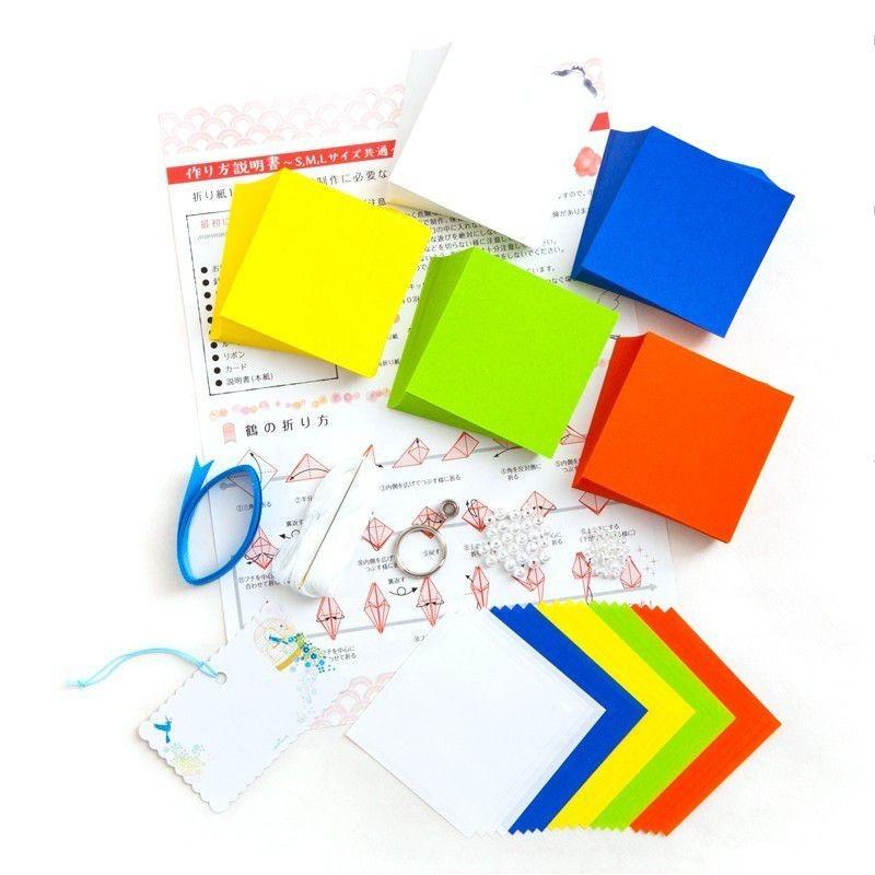 千羽鶴キットｍ 希望５色 手作りキット 水晶付 千羽鶴用折り紙と材料のセット ｍサイズ 7 5cm角折り紙 Sm 015 千羽の鶴オンラインショップ 通販 Yahoo ショッピング