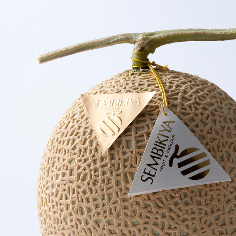 ブランド 千疋屋 ギフト マスクメロン2個・桐箱入（1玉 約1.3kg） 京橋千疋屋 ※ 12/29〜1/9お届け不可 ※ 【H2663174627】(15898円)