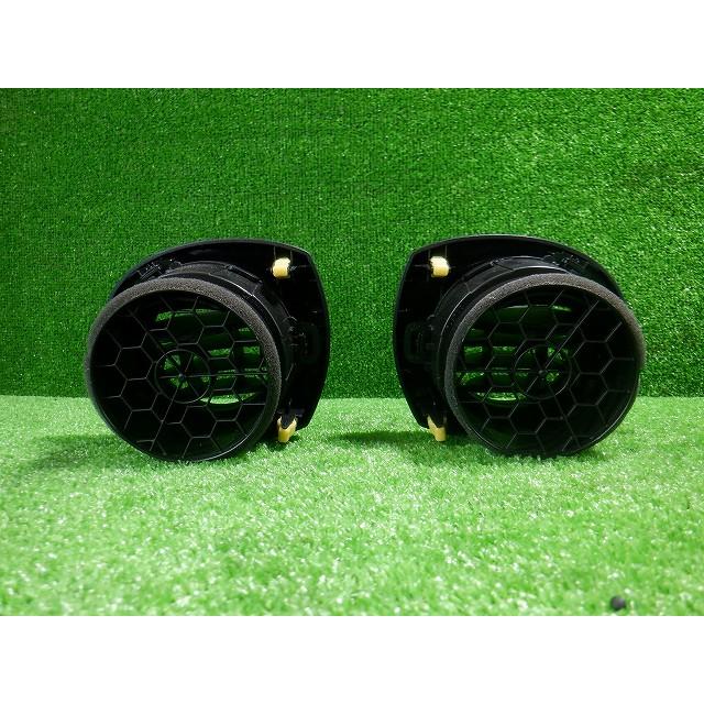 トヨタ アクア用 インパネ周りのパネル・エアコン吹き出し口セットです NHP10 ☆5555トヨタ アクア NHP10 エアコン吹き出し口左右Set