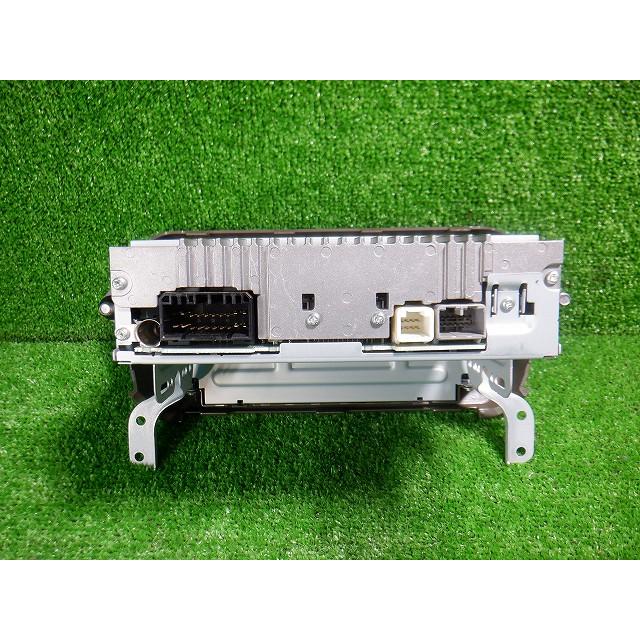 ☆6194マツダ キャロル HB25S 純正CDオーディオ