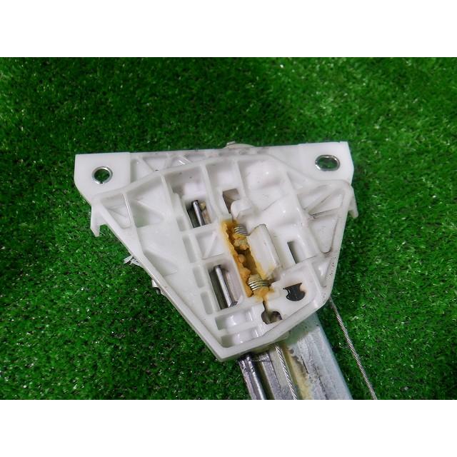 ニッサン モコ MG33S フロントレギュレーター右☆6526