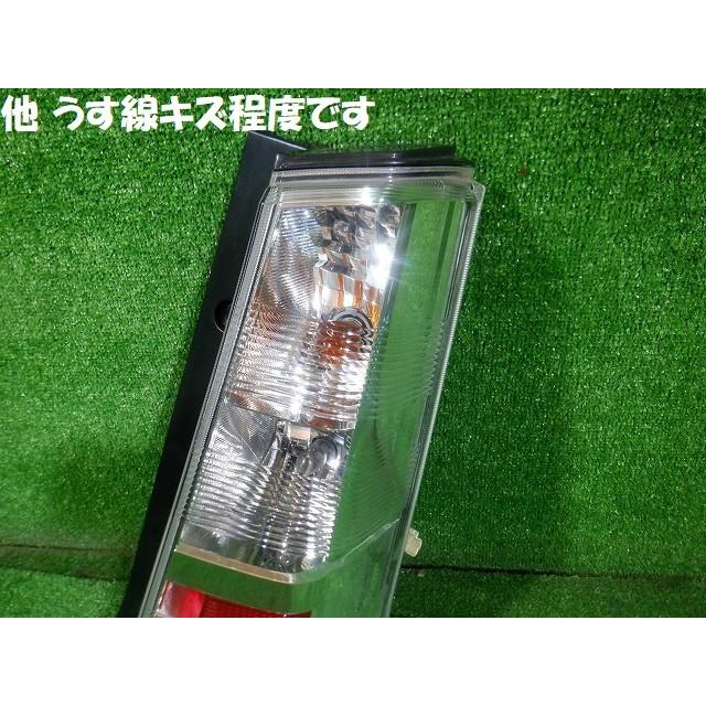 マツダ AZ−ワゴン MJ23S テールランプ右 （テールライト