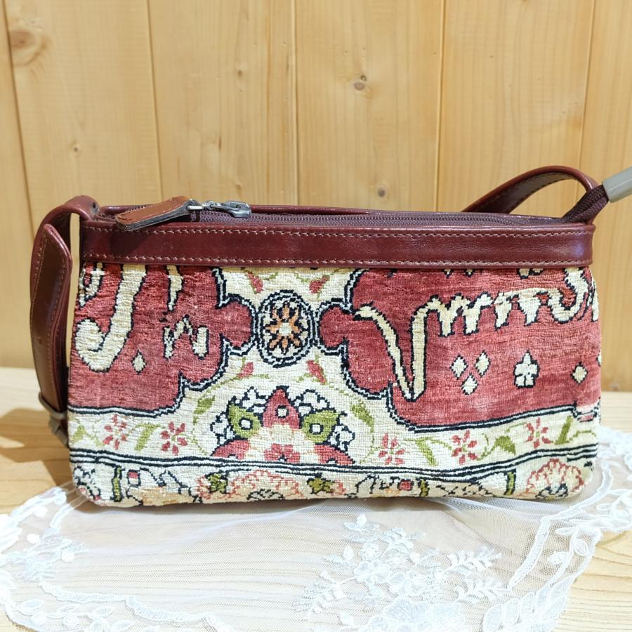 トルコ雑貨 皮革製品 ヘレケ 絨毯柄 シルク ハンドバッグ ショルダー