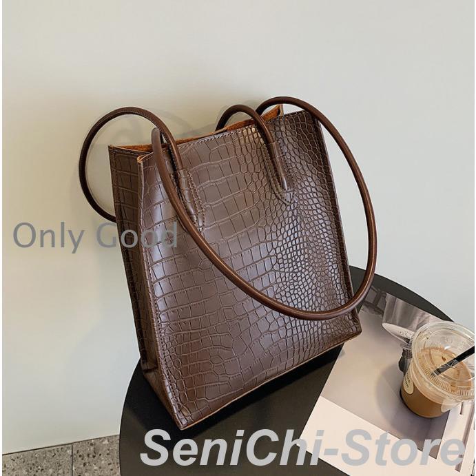 型押しレザーハンドバッグ　黒　高見え 110484453663533.05.-_1.jpg