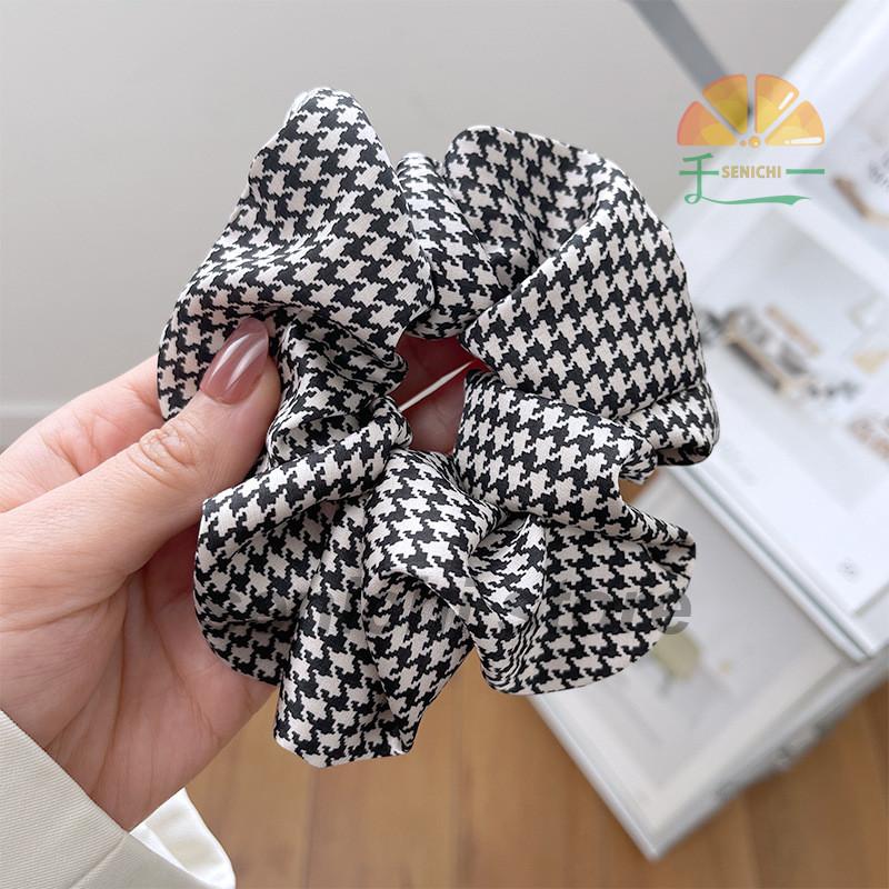 ¨̮秋冬シュシュ　デニム　ファー　千鳥格子 ̮秋冬シュシュ デニム ファー 千鳥格子 千鳥格子柄シュシュ｜INGNI