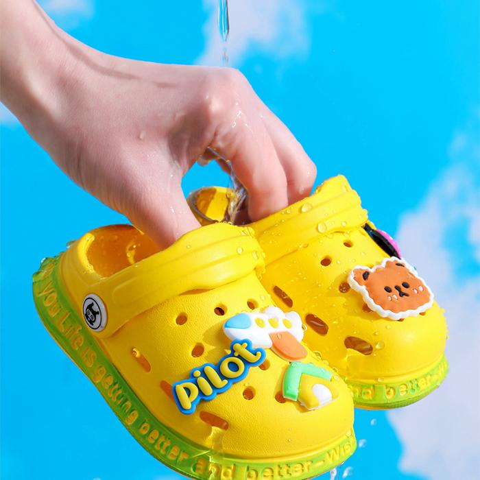 500円引きクーポン ベビー キッズ 幼児 女の子 男の子 サンダル クロックス 海 プール 靴 イラスト 子供用 着脱しやすい 草履 シューズ スリッパ 軽量 Eva 子供サンダル Avmap Gr