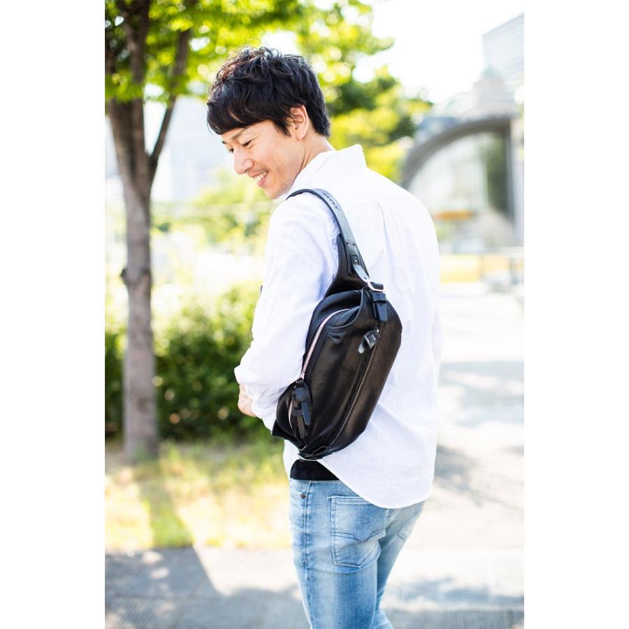 コルボ ストラットシリーズ ボディーバッグ bckediri.beacukai.go.id