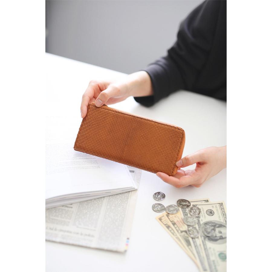genten ゲンテン ダイヤモンドパイソン5 小銭入れ付き長財布(L genten ゲンテン ダイヤモンドパイソン5 小銭入れ付き長財布(L