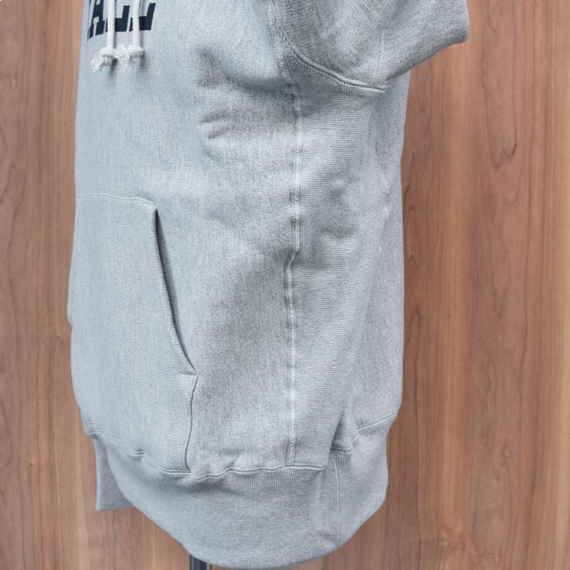 CHAMPION(チャンピオン) TRUE TO ARCHIVES (トゥルートゥアーカイブス) REVERSE WEAVE SWEAT PARKA(リバースウィーブ スウェット) COLLEGE PRINT TO リバースウィーブ