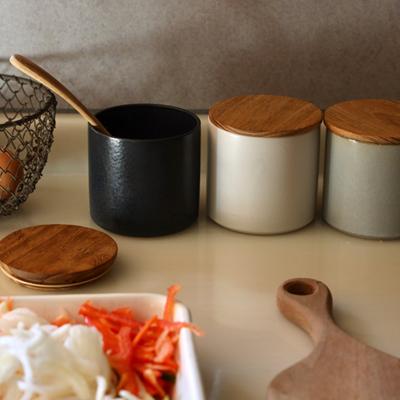 ネットワーク全体の最低価格に挑戦 キャニスター 陶器 おしゃれ 保存容器 密閉 蓋付き 調味料入れ 砂糖 塩1 3円 Aynaelda Com