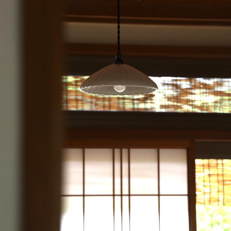 ペンダントライト 北欧 おしゃれ 照明器具 和風 照明 1灯 e17 花 花柄