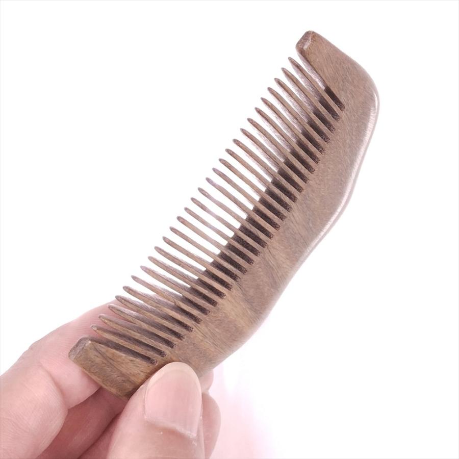 天然木 櫛 緑檀くし G0871 双凸型 猫彫刻 約8.9cm |  | 04