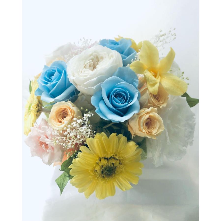 プリザーブドフラワー天使からの休息と癒しアレンジ（フラワーケースリボンラッピングつき） |  | 01
