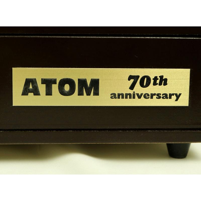 アトムデビュー70周年記念 高級磁器人形 ＜カラー 限定 1000個
