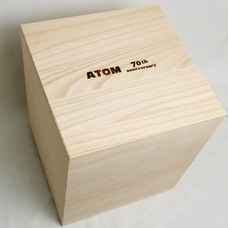 アトムデビュー70周年記念 高級磁器人形 ＜ゴールド塗装 限定 500個