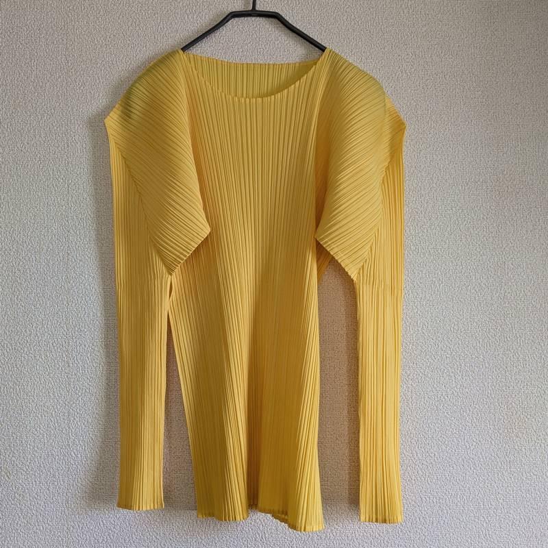 イッセイミヤケ PLEATS PLEASE◇黄色 イエロー◇丸首 クルーネック 