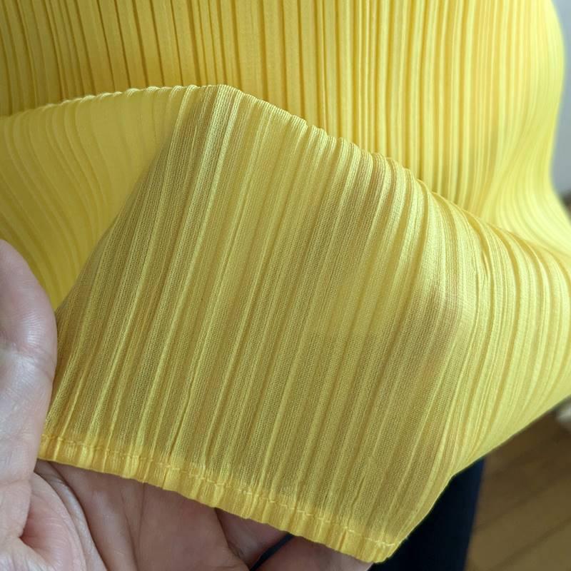 イッセイミヤケ PLEATS PLEASE◇黄色 イエロー◇丸首 クルーネック 