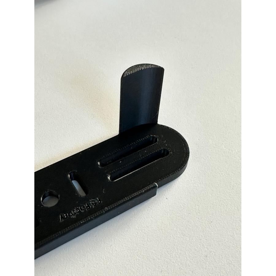 Leica M Typ 240用 3Dプリンター製カスタムグリップ（カーボン）仕上げ