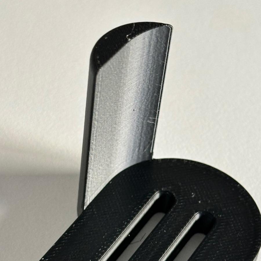 Leica M Typ 240用 3Dプリンター製カスタムグリップ（カーボン）仕上げ