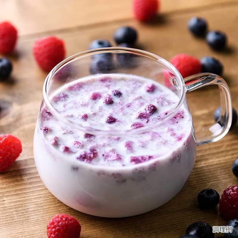 牛乳で作る 飲むデザート まるごとベリーベリー1食8.8ｇアスザックフーズ 牛乳デザート 牛乳 いちご デザート 簡単 インスタント フリーズドライ ベリーベリー |  | 01