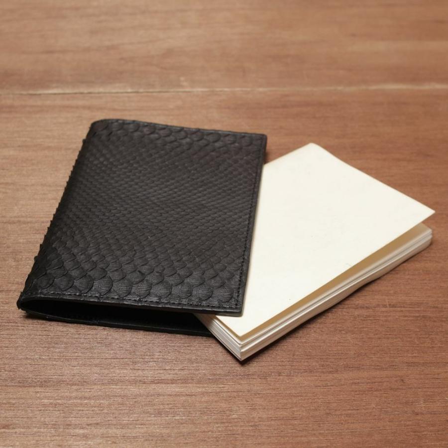 S'FACTORY ステーショナリー レザーブックカバー 文庫本サイズ ブラックパイソン（ヘビ革）の画像
