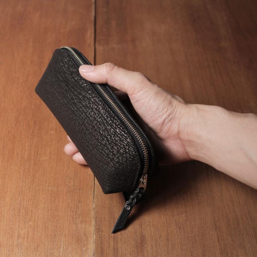 S'FACTORY ステーショナリー 三角 ペンケース シャーク（サメ革） : S