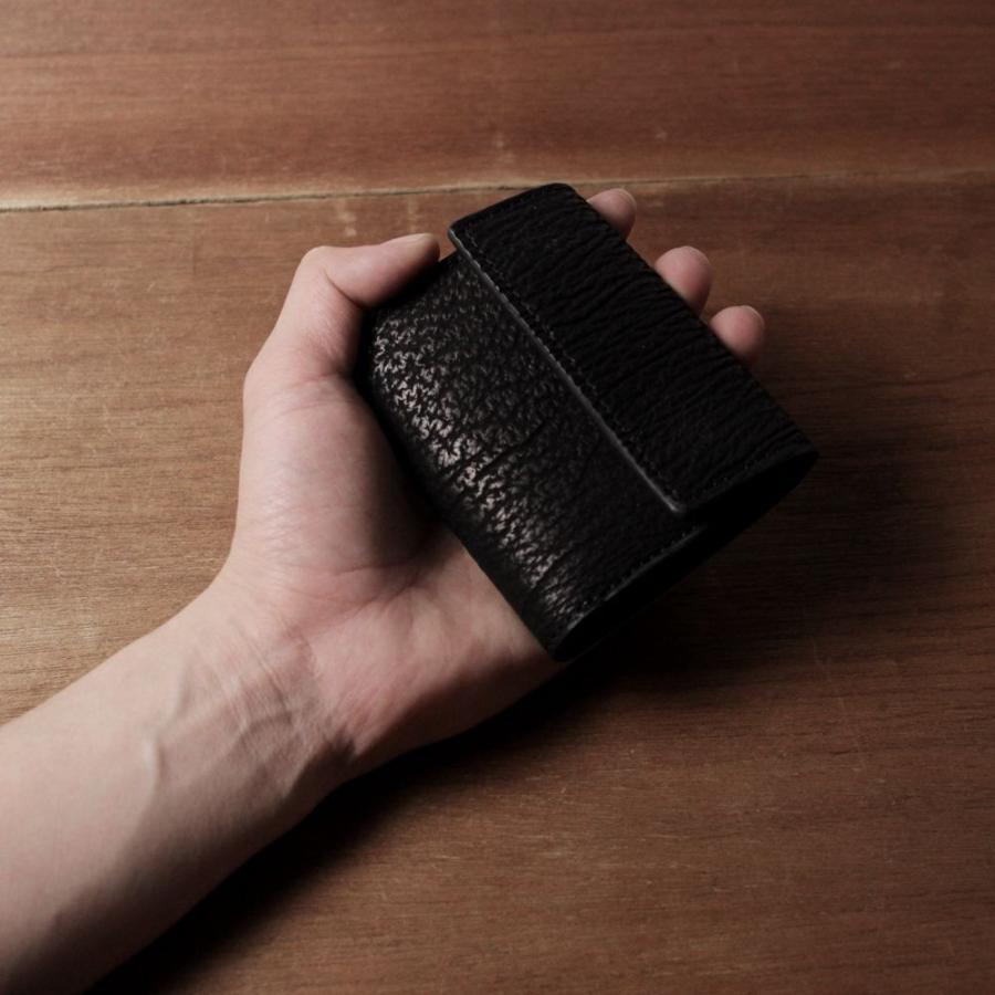 S'FACTORY 革財布 三つ折りミニウォレット シャーク（サメ革） : S