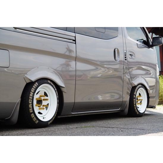 ESB製　TC01 ハイエース　16インチ8Jオフセット0 ESB TC01 16インチ 8J ＋−0 ハイエース クロームメッキ