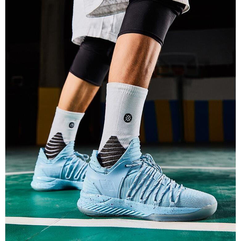 Kyrie 迷彩柄 バスケットシューズ ハイカット バッシュ ジュニア