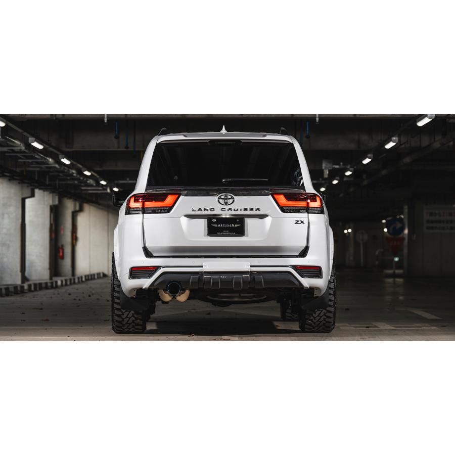 ヨウです 300系ランドクルーザーオーバーフェンダーキット50mm FRP未塗装