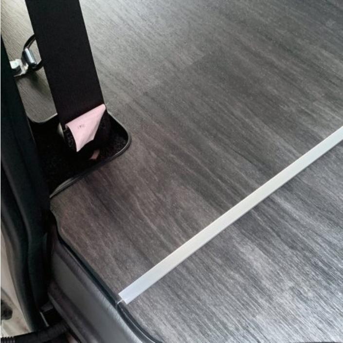 舞杏(ぶあん/カズキオート) フルフロアパネル 200系ハイエース標準