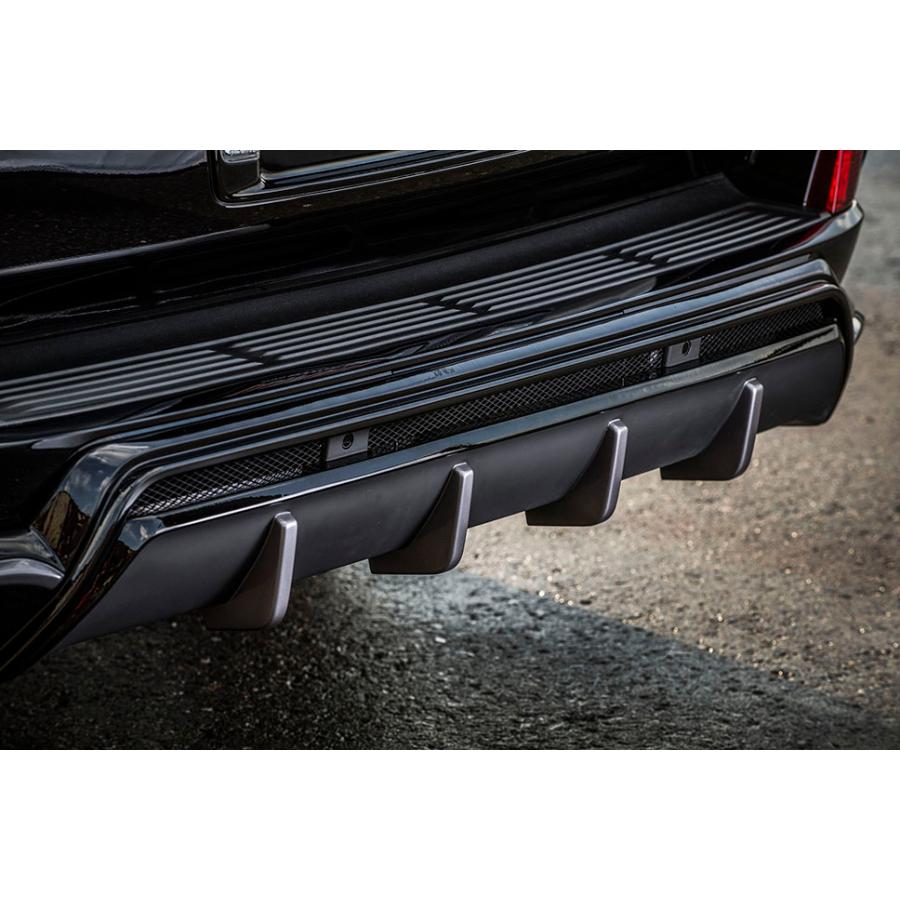 LX570後期 フロントハーフスポイラー未塗装/LEDデイライト【クライ