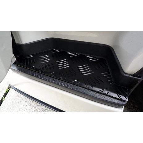 エセックス(ESSEX/CRS) アルミステップカバー フロント 200系