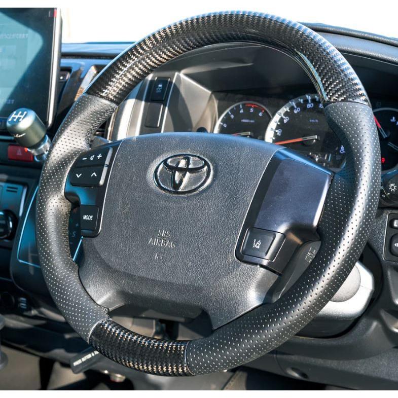 ギブソン（GIBSON） カーボンステアリング Φ365 ハイエース200系